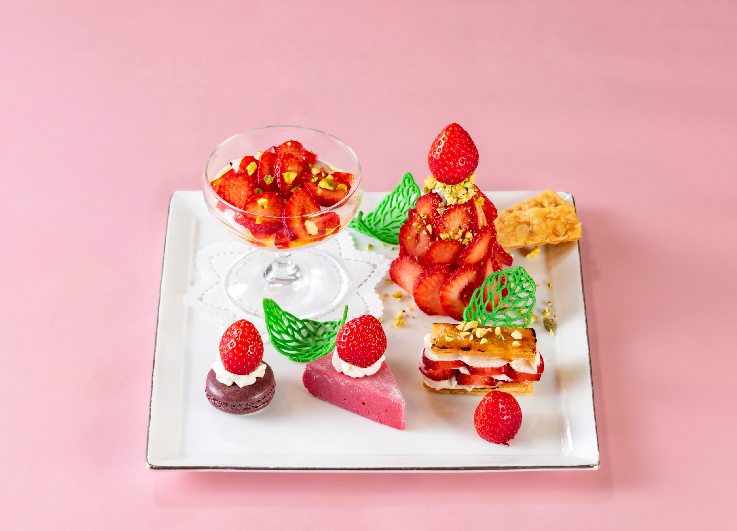 La fraise／ラ・フレーズ<br />
～絶景と楽しむとっておきの苺ランチ～