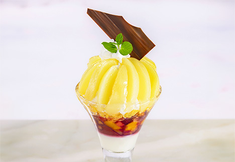 白桃のプレミアムパフェ